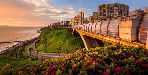 Día 1: Llegada a Lima
