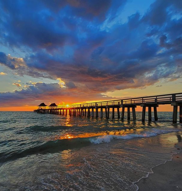 Atardecer en el muelle de Pimentel, Lambayeque